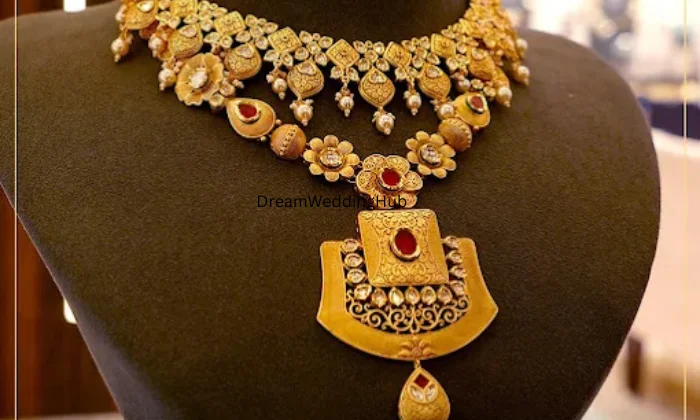 Showroom in Rohtak  Best Gold